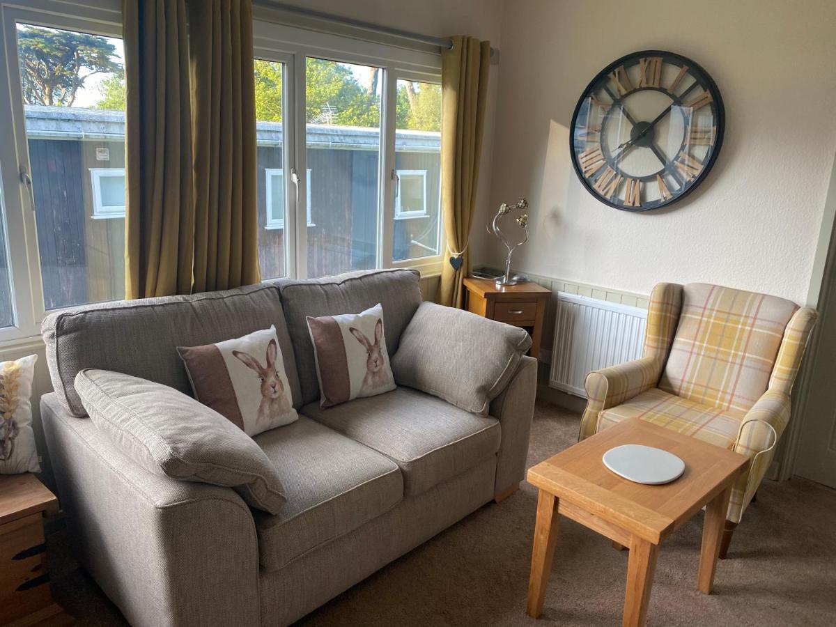 Woodlands Hare Chalet, Bideford Bay Holiday Park 외부 사진